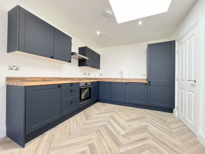 Photo 5- click for photo gallery